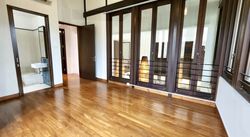 Ocean Drive (D4), Detached #389053041